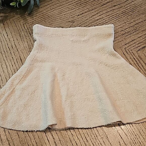 Girls cream color skirt H&M 8-10 - Picture 5 of 11